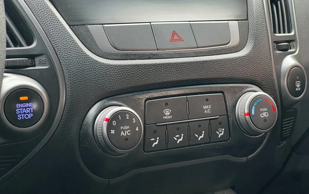 imagem-https://www.socarrao.com.br/sc-vehicle-images-prod/4088246/1790254453013-V2hhdHNBcHAgSW1hZ2UgMjAyNi0wOS0yMiBhdCAxNy4xMC4yMiAoMSkuanBlZw.jpeg