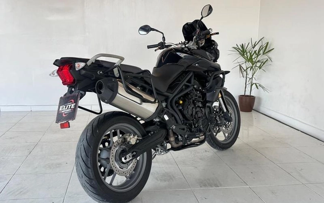 imagem-https://www.socarrao.com.br/sc-vehicle-images-prod/4088436/1790276790421-8496371_0_B_ab8b74cb5c.jpeg