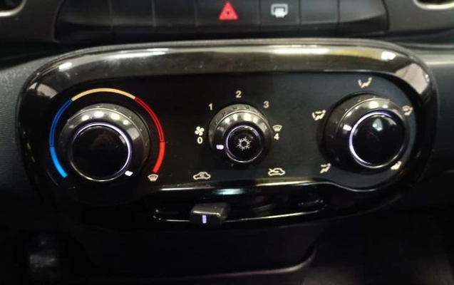 imagem-https://www.socarrao.com.br/sc-vehicle-images-prod/4088442/1790254872067-8438642_3_B_225d5dd42e.jpeg