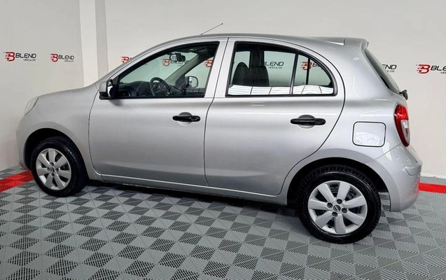 imagem-https://www.socarrao.com.br/sc-vehicle-images-prod/4088506/1790275341600-8508310_10_B_40adf38c81.jpeg