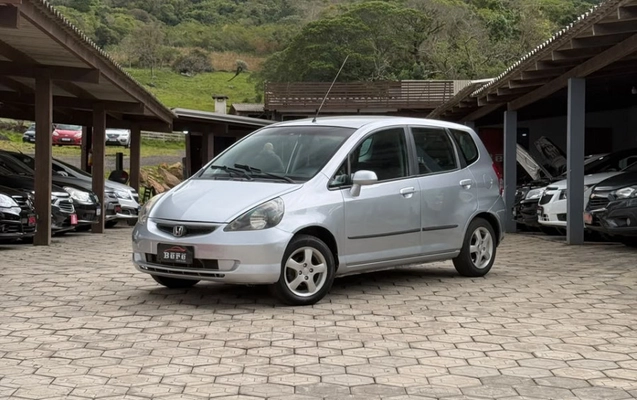 imagem-https://www.socarrao.com.br/sc-vehicle-images-prod/4088647/1790255408912-5pGc9Yimy78L73gFy2vDbNr7Gq6e6GrA.jpg