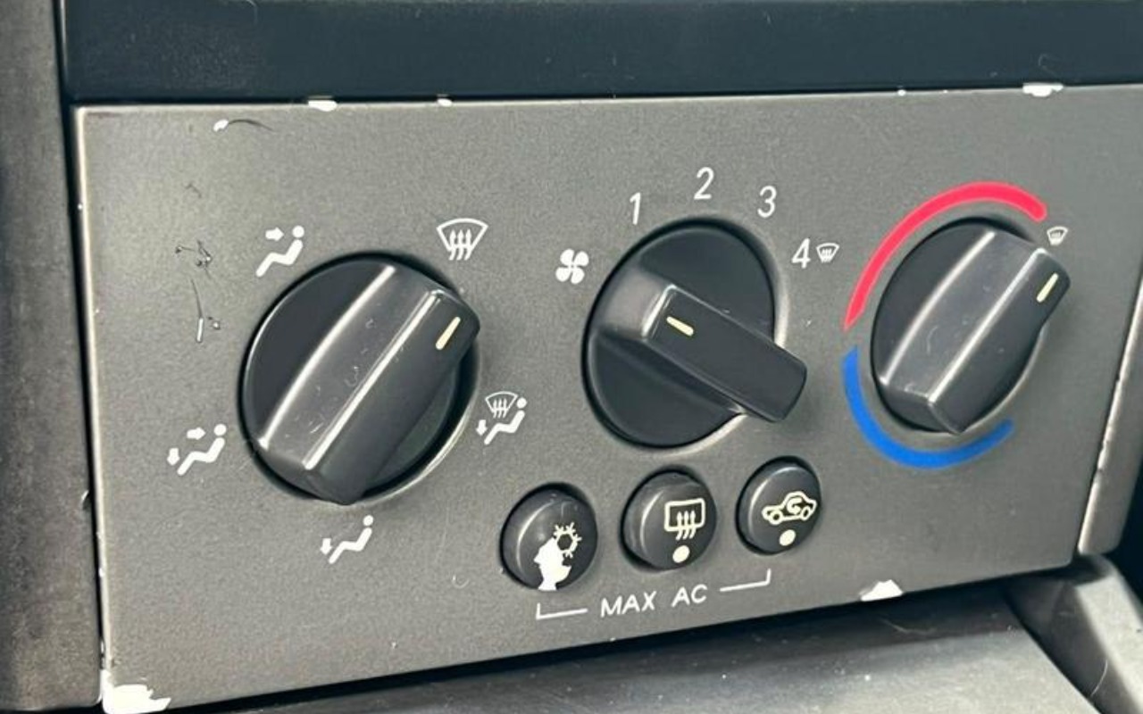 imagem-https://www.socarrao.com.br/sc-vehicle-images-prod/4088678/1790255456604-ODUwMTI0Nl84X0JfMjQ0OWE2NTExMS5qcGVn.jpeg
