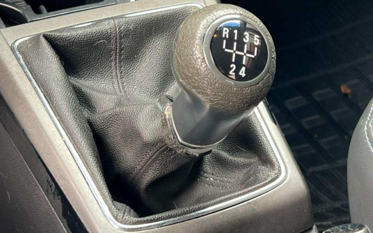 imagem-https://www.socarrao.com.br/sc-vehicle-images-prod/4088678/1790255456769-ODUwMTI0Nl80X0JfMjhmNTIwNjkxZS5qcGVn.jpeg
