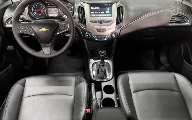 imagem-https://www.socarrao.com.br/sc-vehicle-images-prod/4088963/1790255996956-8476010_13_B_bb22e78dc6.jpeg