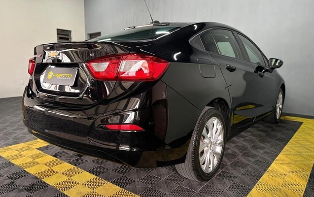 imagem-https://www.socarrao.com.br/sc-vehicle-images-prod/4088963/1790255996965-8476010_14_B_5180b7e7e6.jpeg