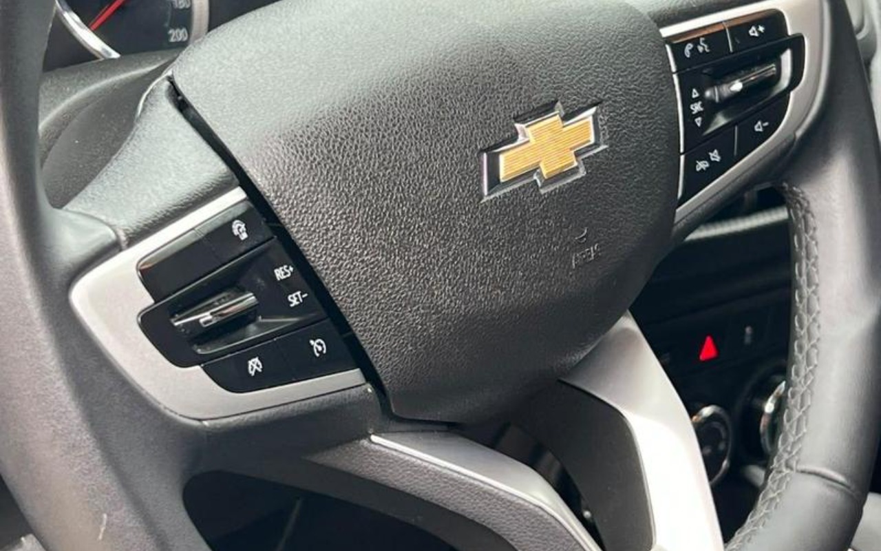 imagem-https://www.socarrao.com.br/sc-vehicle-images-prod/4089024/1790256071289-ODUwMTk3OV84X0JfMzk2NDJhMTg5YS5qcGVn.jpeg
