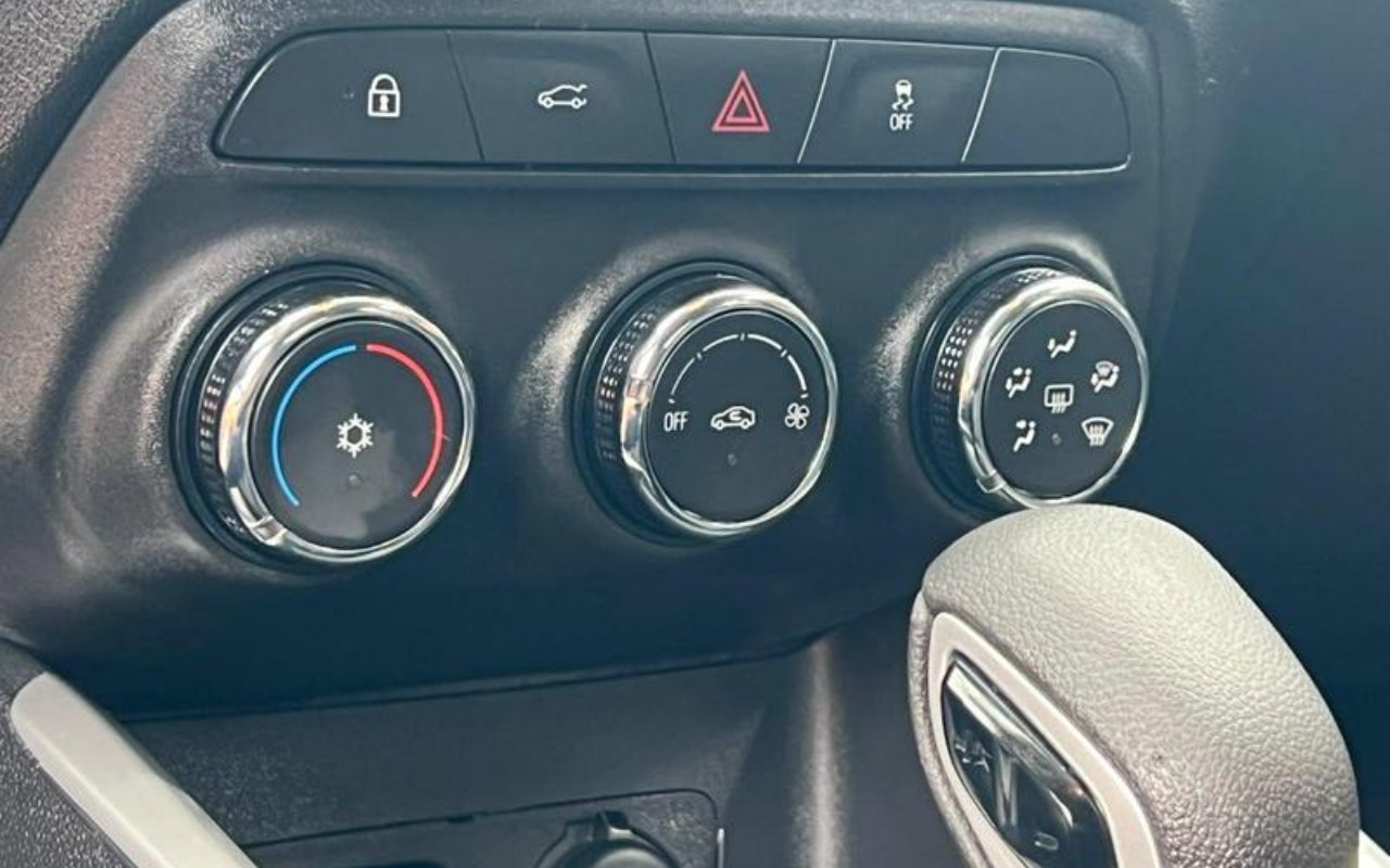 imagem-https://www.socarrao.com.br/sc-vehicle-images-prod/4089024/1790256071729-ODUwMTk3OV8zX0JfZGYwMjI4ZmViNy5qcGVn.jpeg