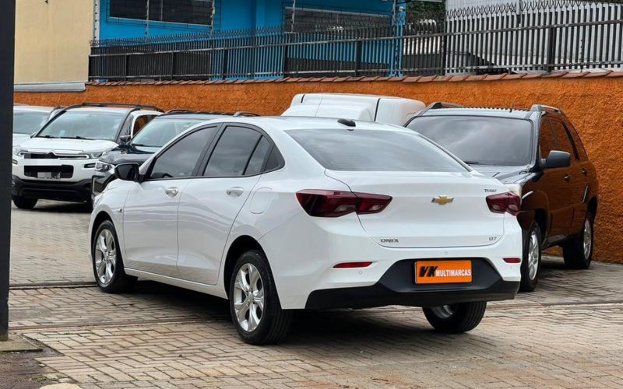 imagem-https://www.socarrao.com.br/sc-vehicle-images-prod/4089024/1790256072084-ODUwMTk3OV84X0JfM2JlODFmZjg1Ny5qcGVn.jpeg