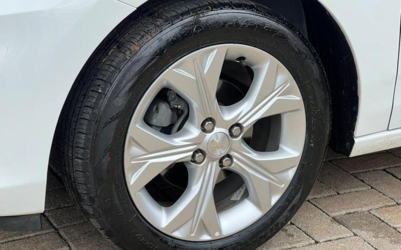 imagem-https://www.socarrao.com.br/sc-vehicle-images-prod/4089024/1790256072520-ODUwMTk3OV8zX0JfZjVmMjBlZDZkZC5qcGVn.jpeg
