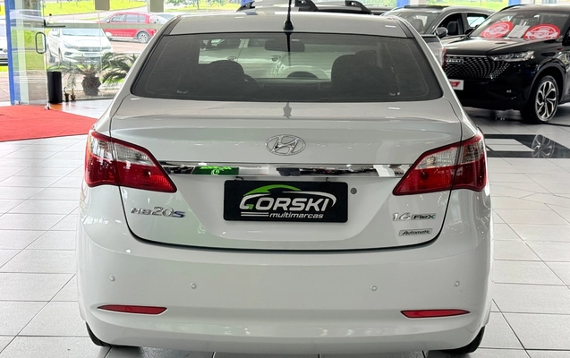 imagem-https://www.socarrao.com.br/sc-vehicle-images-prod/4089152/1790256288196-NGZjZjFkMzctNmUwYi00MTcyLTg3NjUtMDI5MmFlMGU2ZGRmLmpwZWc.jpeg