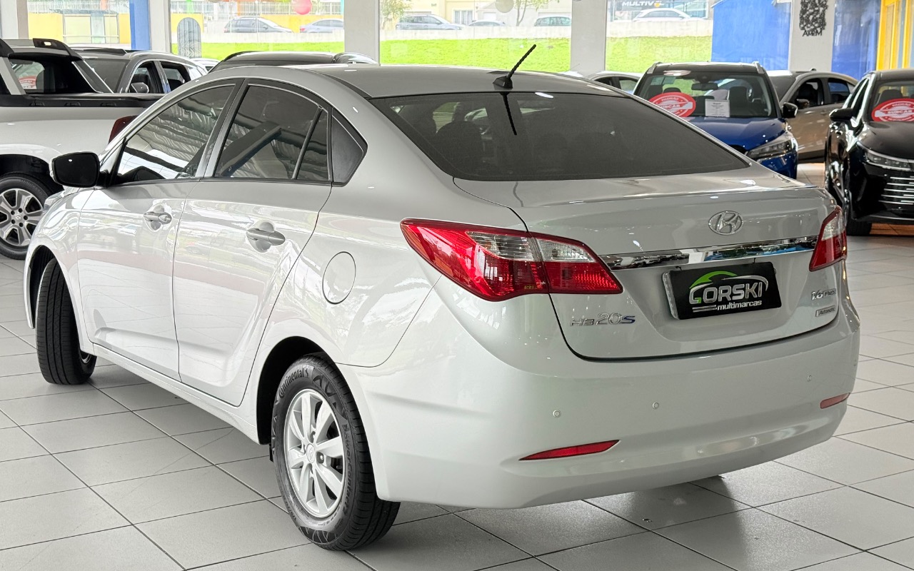 imagem-https://www.socarrao.com.br/sc-vehicle-images-prod/4089152/1790256288304-NTIyMjA0MTEtMGMxMi00YThmLWE0NjktNDdkNjViNTkzMDhjLmpwZWc.jpeg