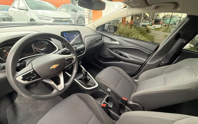 imagem-https://www.socarrao.com.br/sc-vehicle-images-prod/4089159/1790256391465-V2hhdHNBcHAgSW1hZ2UgMjAyNi0wOS0yMSBhdCAxNy4xOS4xOCAoMSkuanBlZw.jpeg