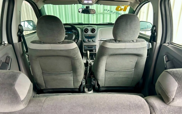 imagem-https://www.socarrao.com.br/sc-vehicle-images-prod/4089164/1790256406913-gb-652d9a7.jpg