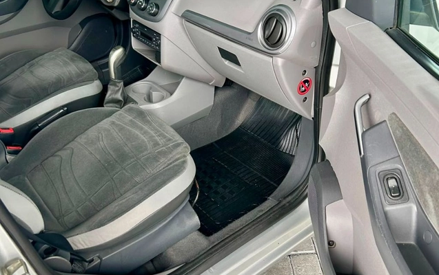 imagem-https://www.socarrao.com.br/sc-vehicle-images-prod/4089164/1790256406918-gb-678fa35.jpg