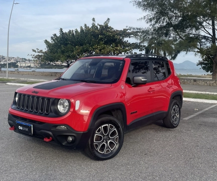 Jeep Renegade 2016 Vermelho — foto 1 de 3