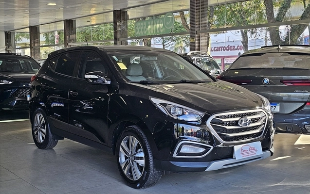 imagem-https://www.socarrao.com.br/sc-vehicle-images-prod/4089218/1790339651445-UvyuzdAf8JHvbH3nZhy6sQ1QNcRwt0Gn.jpg