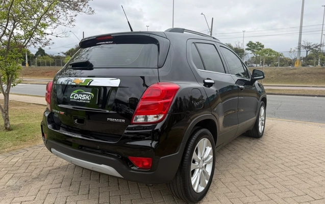 imagem-https://www.socarrao.com.br/sc-vehicle-images-prod/4089219/1790256569363-Yzc4MGJjMzMtOTQzMy00ODA1LTk5MWQtZjY1NGY5NDVhZDk4LmpwZWc.jpeg
