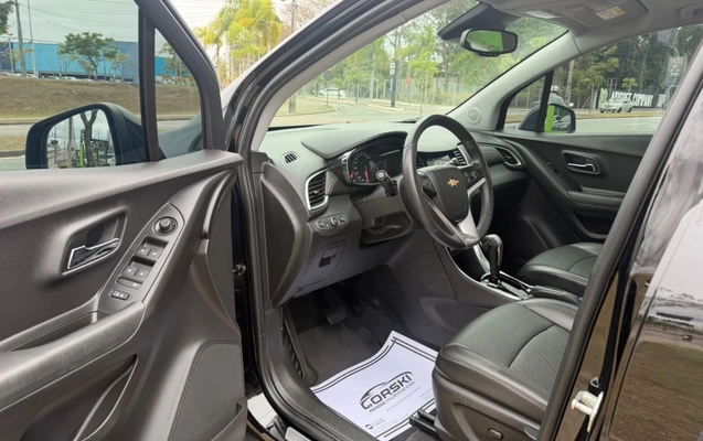 imagem-https://www.socarrao.com.br/sc-vehicle-images-prod/4089219/1790256569619-MDQ0ZDE3NjEtNjhlOS00ZTdhLWI3MWQtNTFmMjdlMDlhMTU0LmpwZWc.jpeg