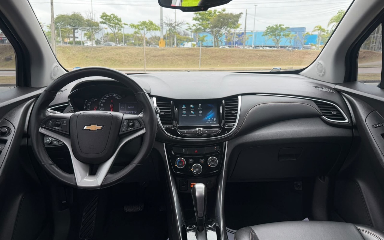 imagem-https://www.socarrao.com.br/sc-vehicle-images-prod/4089219/1790256569675-M2UwZDNmNjAtYjljNi00OWU0LThlMmUtZmMwM2E3MWEzZTFlLmpwZWc.jpeg