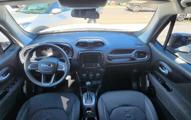 imagem-https://www.socarrao.com.br/sc-vehicle-images-prod/4089253/1790432897528-0f14c360-9954-47b7-8e6e-4d447f0d3bb6.jpg