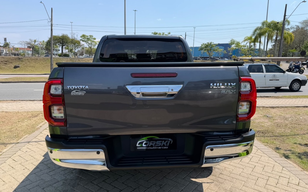 imagem-https://www.socarrao.com.br/sc-vehicle-images-prod/4089378/1790256918928-YTEyODNjYTgtOGY0NC00M2MwLWI4ZTktOWM3NTFmZTgyYjY1LmpwZWc.jpeg