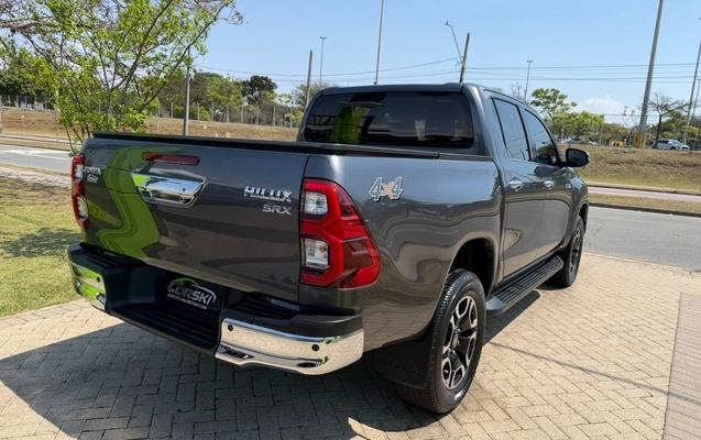 imagem-https://www.socarrao.com.br/sc-vehicle-images-prod/4089378/1790256918984-MDUxNDM3NjQtY2I4NS00OGE4LWE3MDQtNTA3NGViMjNmNmE1LmpwZWc.jpeg