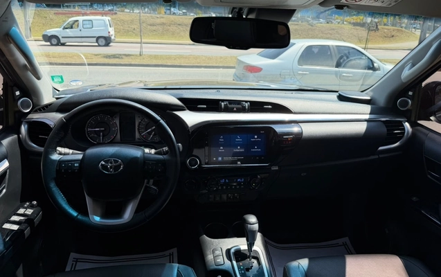 imagem-https://www.socarrao.com.br/sc-vehicle-images-prod/4089378/1790256919337-NjgyZWQ5NDktYmFkMS00ZjI0LWE4YWUtOGE0NmNiZDY4MzAyLmpwZWc.jpeg