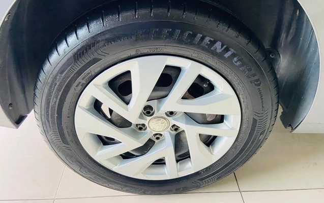 imagem-https://www.socarrao.com.br/sc-vehicle-images-prod/4089484/1791410058582-8502701_17_B_92e116a888.jpeg
