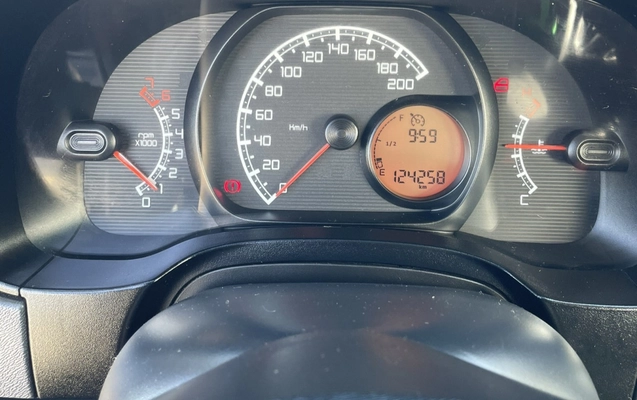 imagem-https://www.socarrao.com.br/sc-vehicle-images-prod/4089566/1790257285193-CcrjDJJOCSJJMIYuppzUpXpyS6mUEJBQ.jpg