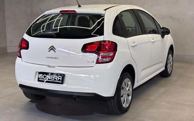 imagem-https://www.socarrao.com.br/sc-vehicle-images-prod/4089685/1792097196728-8508664_12_B_de3f0e0076.jpeg