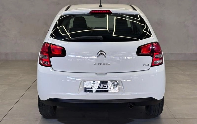 imagem-https://www.socarrao.com.br/sc-vehicle-images-prod/4089685/1792097196729-8508664_15_B_37ef7fcfbc.jpeg