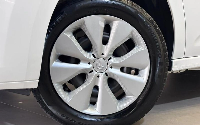 imagem-https://www.socarrao.com.br/sc-vehicle-images-prod/4089685/1792097196734-8508664_2_B_bf215561cf.jpeg