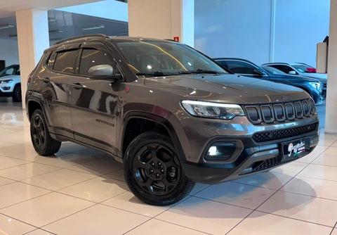Jeep Compass 2022 Cinza — foto 1 de 3