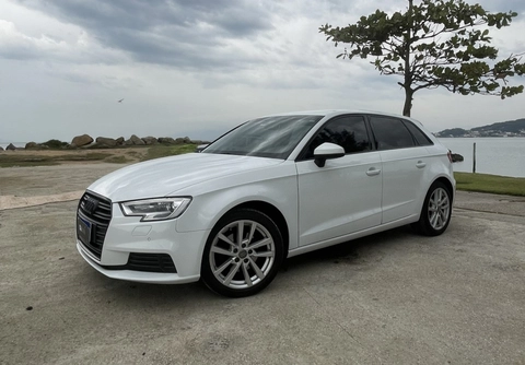 Audi A3 2019 Branco — foto 1 de 3