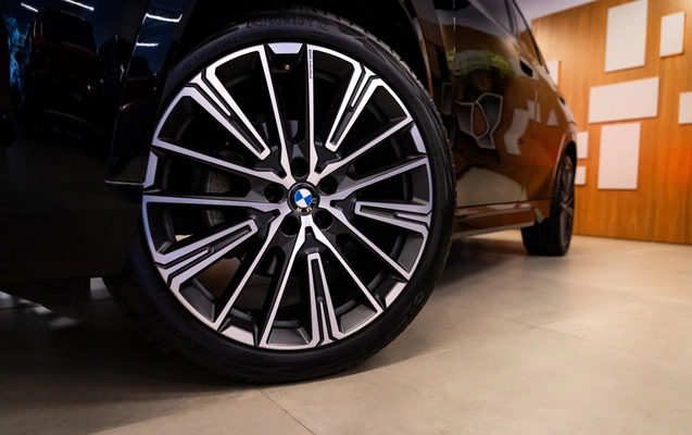 imagem-https://www.socarrao.com.br/sc-vehicle-images-prod/4089930/1790258234009-4_025123.jpg