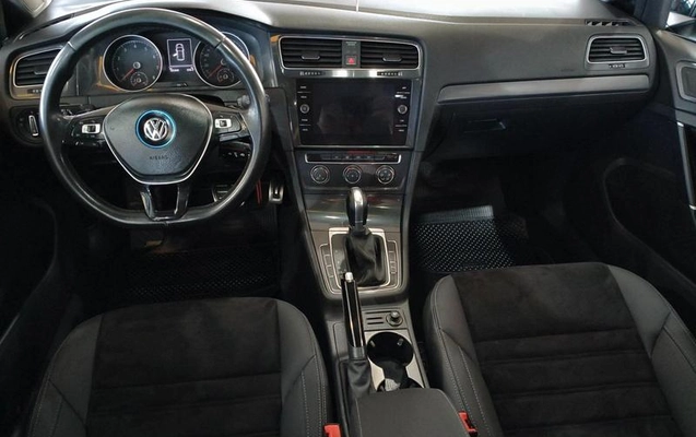 imagem-https://www.socarrao.com.br/sc-vehicle-images-prod/4089934/1790361245632-8475873_2_B_134bda2dda.jpeg