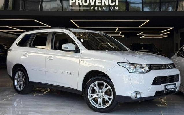 imagem-https://www.socarrao.com.br/sc-vehicle-images-prod/4090116/1790258472174-8105318_12_B_fb1de0acef.jpeg
