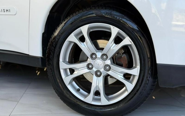 imagem-https://www.socarrao.com.br/sc-vehicle-images-prod/4090116/1790258472189-8105318_1_B_c71223f22f.jpeg