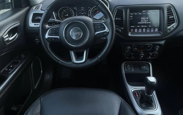imagem-https://www.socarrao.com.br/sc-vehicle-images-prod/4090244/1790258808294-3QvXtGTnbeKzhfNDvSRU4BhMiaTfqBxh.jpg