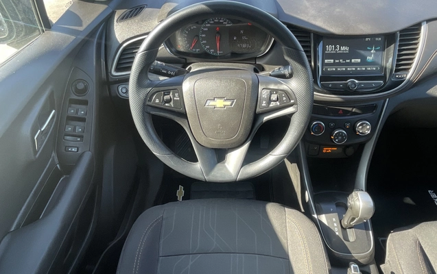 imagem-https://www.socarrao.com.br/sc-vehicle-images-prod/4090279/1790258894199-DzqWkO2CVb8jntRWJUVbKVWZucAoArE6.jpg