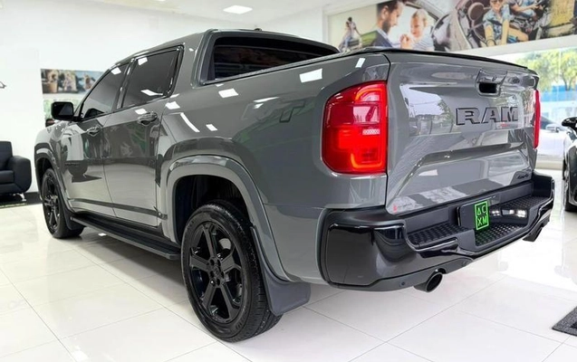 imagem-https://www.socarrao.com.br/sc-vehicle-images-prod/4090386/1790259403415-8495421_1_B_18ea590ee6.jpeg
