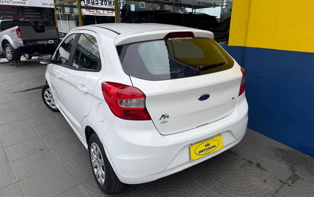 imagem-https://www.socarrao.com.br/sc-vehicle-images-prod/4090549/1790270444034-b0d3f2fe8b8947e19d893e74b2a4dbf4_1790258734097.jpg