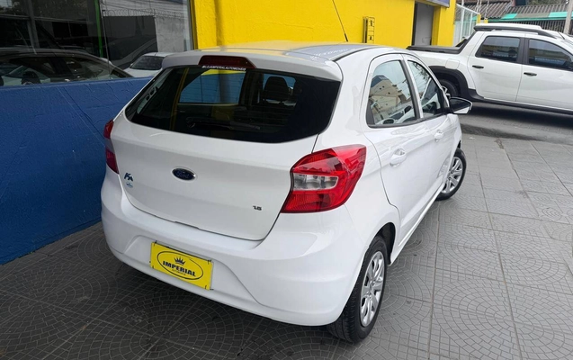 imagem-https://www.socarrao.com.br/sc-vehicle-images-prod/4090549/1790270444035-c4d963f16aa5498e8cbfad7dabdfa408_1790258734123.jpg