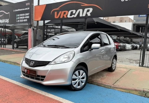 Honda Fit 2013 Prata — foto 1 de 3