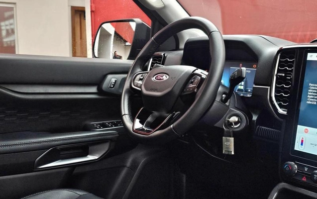 imagem-https://www.socarrao.com.br/sc-vehicle-images-prod/4090749/1790259883363-8505890_8_B_fabd8eea6a.jpeg