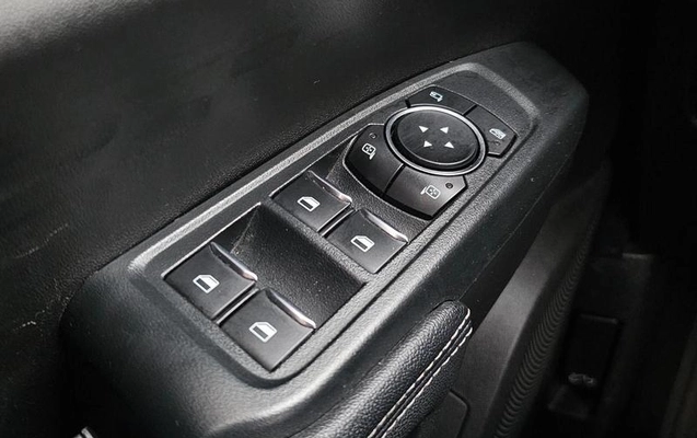 imagem-https://www.socarrao.com.br/sc-vehicle-images-prod/4090749/1790259883373-8505890_14_B_4d35097329.jpeg