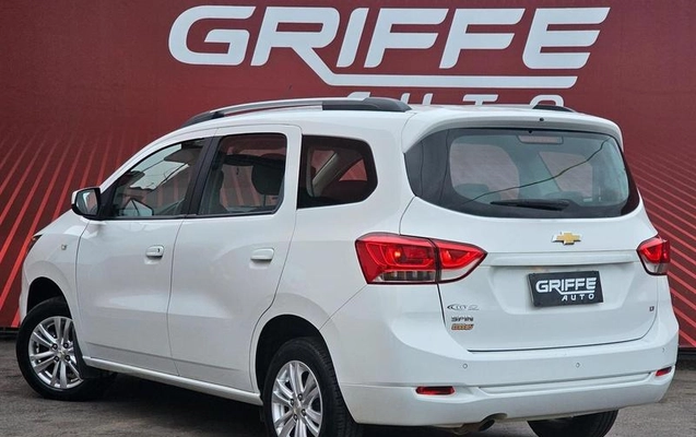 imagem-https://www.socarrao.com.br/sc-vehicle-images-prod/4090907/1790260226282-8489283_5_B_6a3eb054c5.jpeg