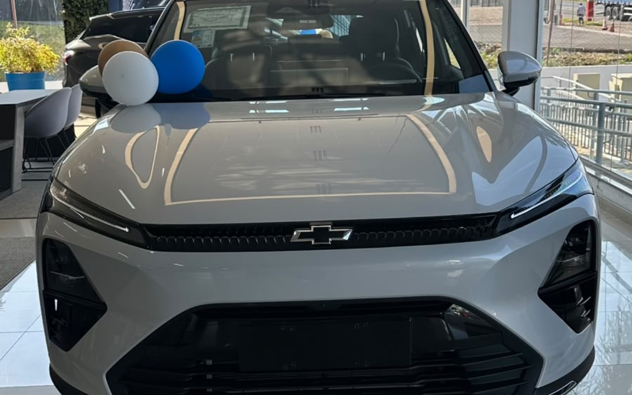Chevrolet Captiva EV Premier 2026 Cinza — foto 1 de 3