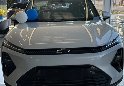 Chevrolet Captiva EV Premier 2026 Cinza — foto 1 de 3