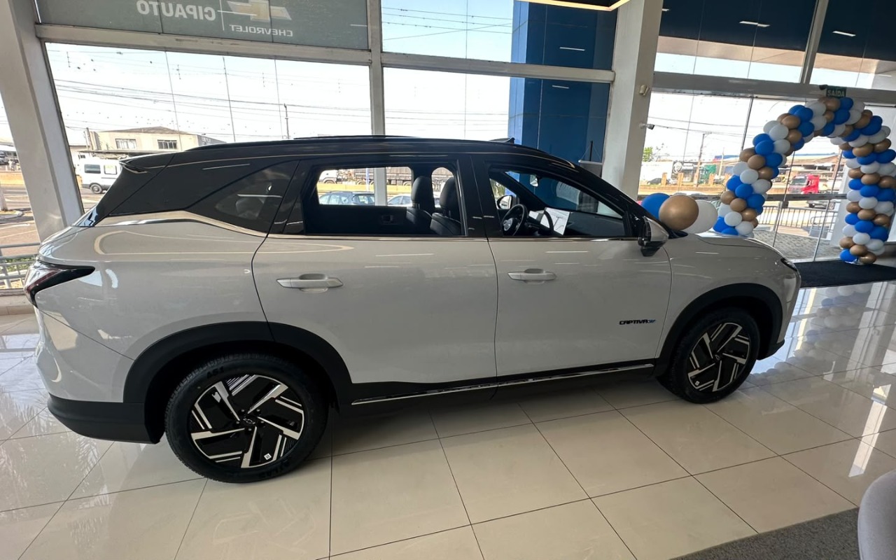 imagem-https://www.socarrao.com.br/sc-vehicle-images-prod/4090910/1790260255222-M2I2NzYxOGItYzJlOC00YTE2LTliYTYtZTg5OWI5ZWI1YmYwLmpwZw.jpg